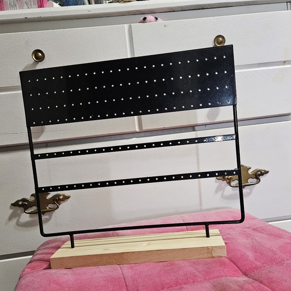 Earrings holder - Picture 2 of 3